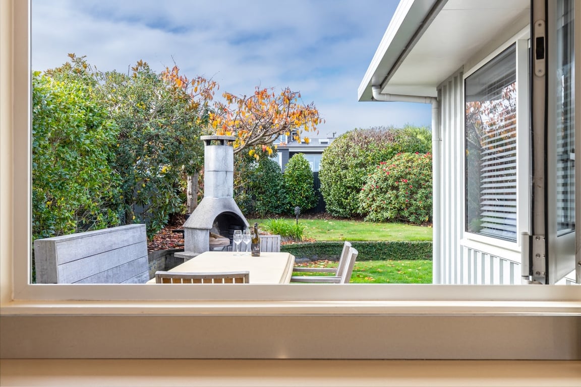 Great Lake Getaway - Your Spacious Taupo Retreat