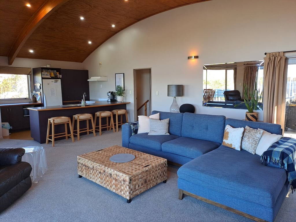 Large Home In A Great Location With Stunning Views