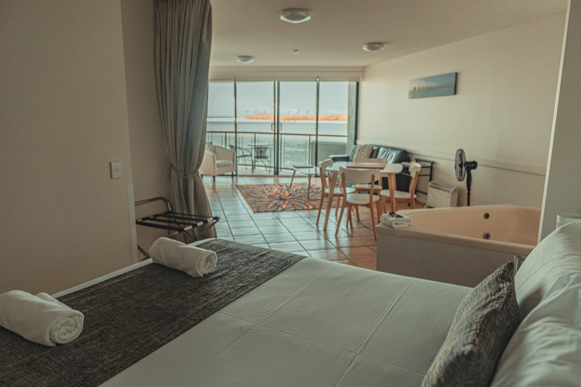 Standard 1 Bedroom Waterfront
