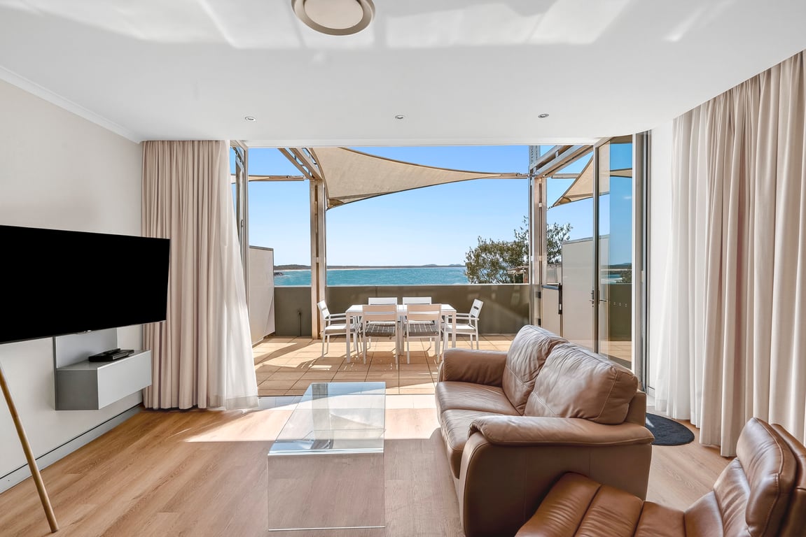 2 Bedroom Ground Terrace