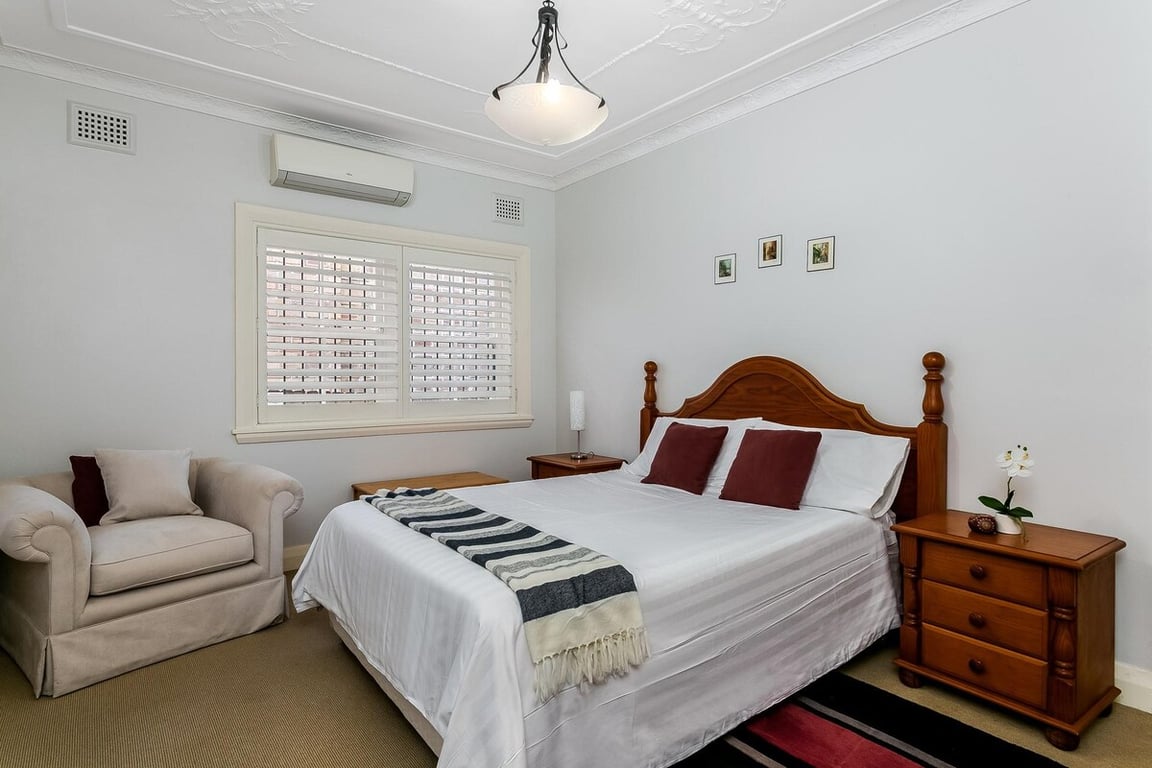 HOLDS - Neutral Bay Nest | Heritage Charm X Modern Comfort