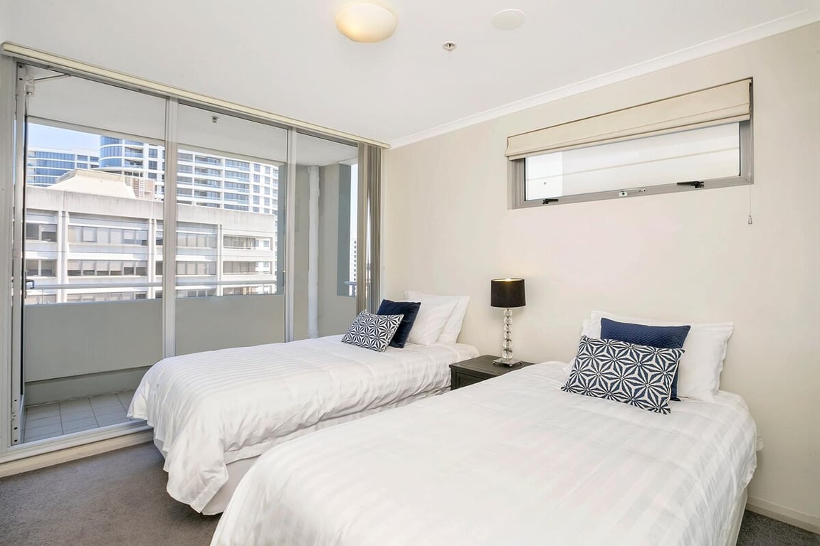 L1101 - St Leonards Comfort | Easy Access To The CDB