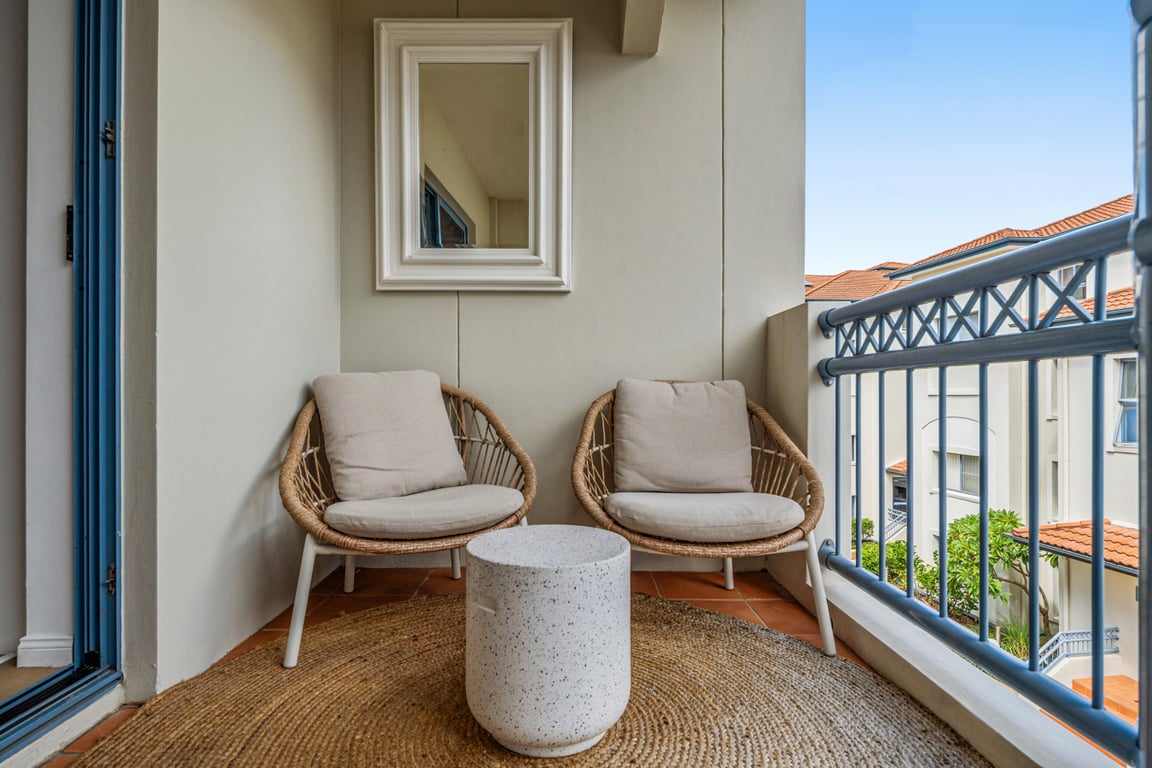 2 Bedroom Superior Split Level Villa (1 King + 1 Queen)
