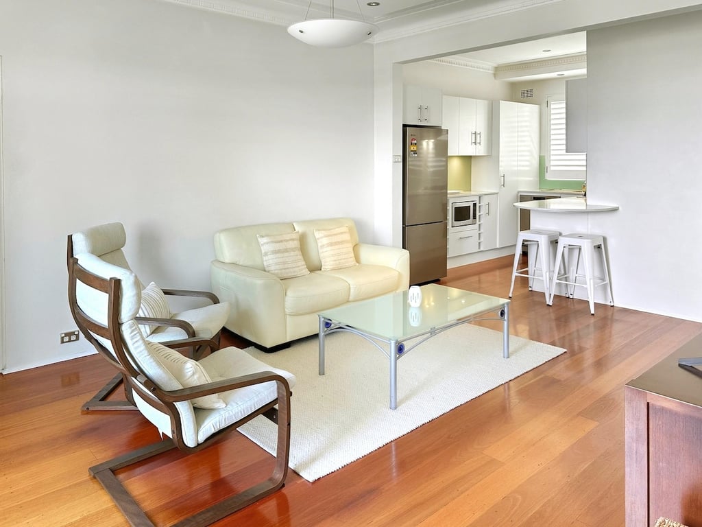 RAG25 - Balmoral Beach Lifesaver | Executive Listing