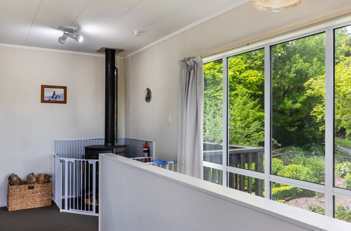 Whakaroa Retreat - Spacious Garden Getaway Near Taupo