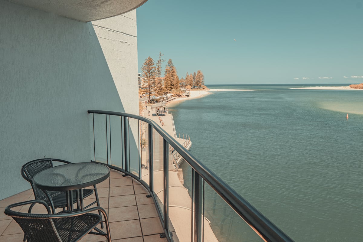 Executive 1 Bedroom Waterfront