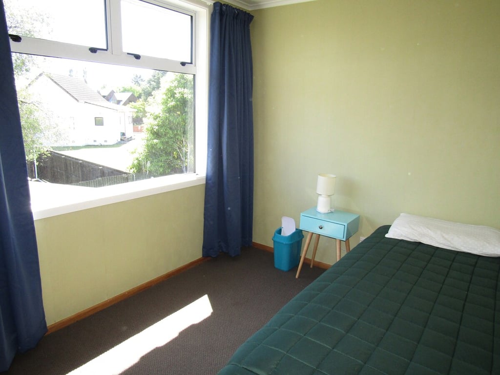 Large Family Home Close To The Lake & Has Wifi