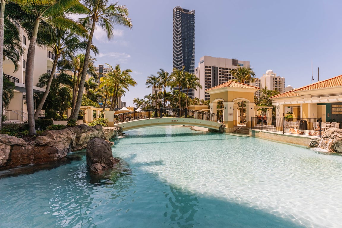 Chevron Tower Ocean View Deluxe 2BR 2B 1C