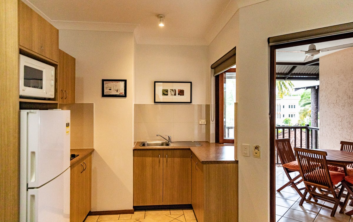 Deluxe King Pool View Apartment 