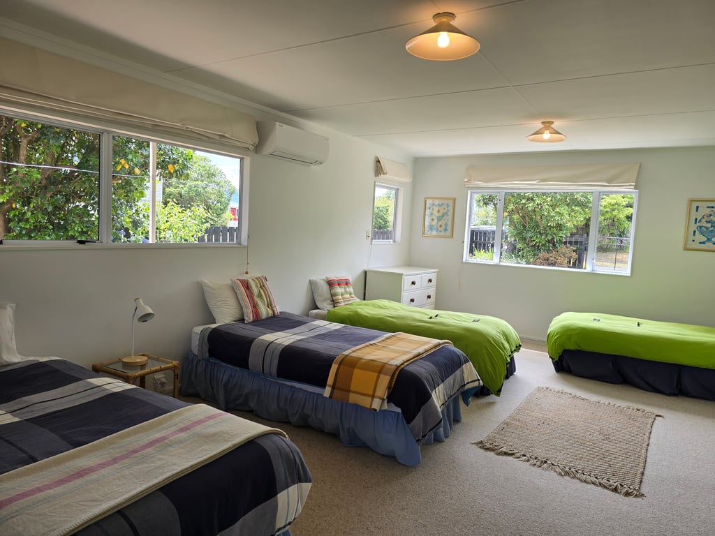 Heeni Street - Great Location Near The Lake