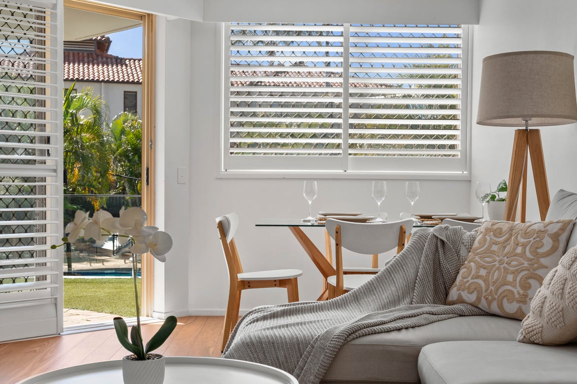 2 Bedroom Pool View with Courtyard-Unit 7 with A/C