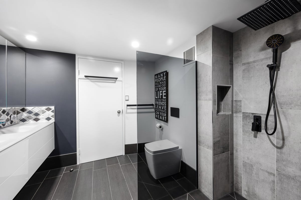 2 Bedroom Apartment Beachfront