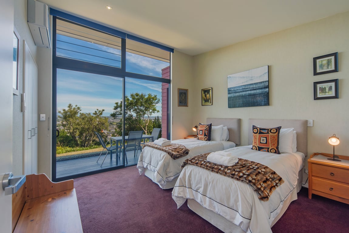 Pohutukawa House - Views, Pools, Serenity!