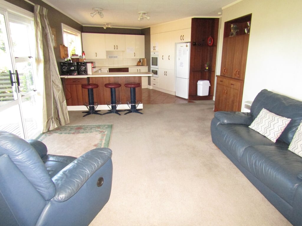 Shepherd House - Large Home With Hot Pool And Wi-Fi