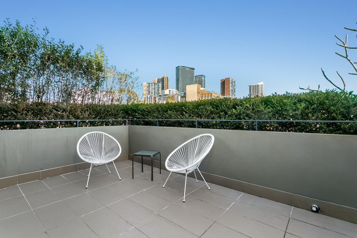 WILL1 - Crows Nest Comfort | Laidback Living With Terrace