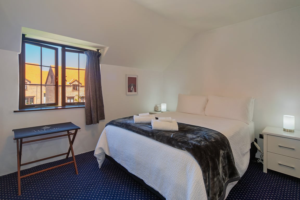 Monaco Shores Apartment