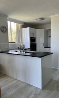 2 Bedroom Park and Ocean Views- Unit 18