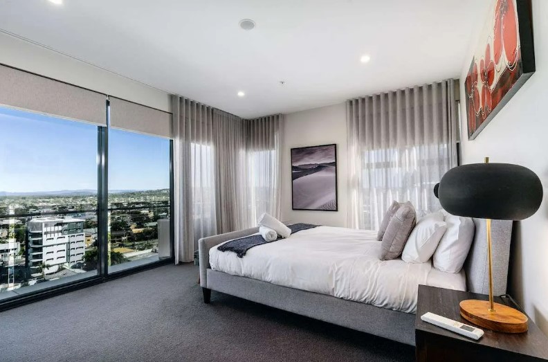 3 Bedroom Skyroom Apartment