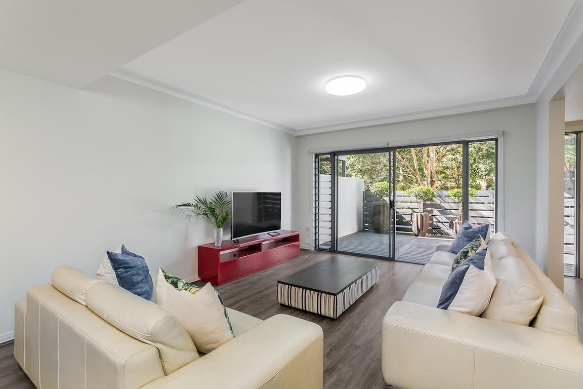 DY008 - Dee Why Comfort | Laidback Living By The Beach