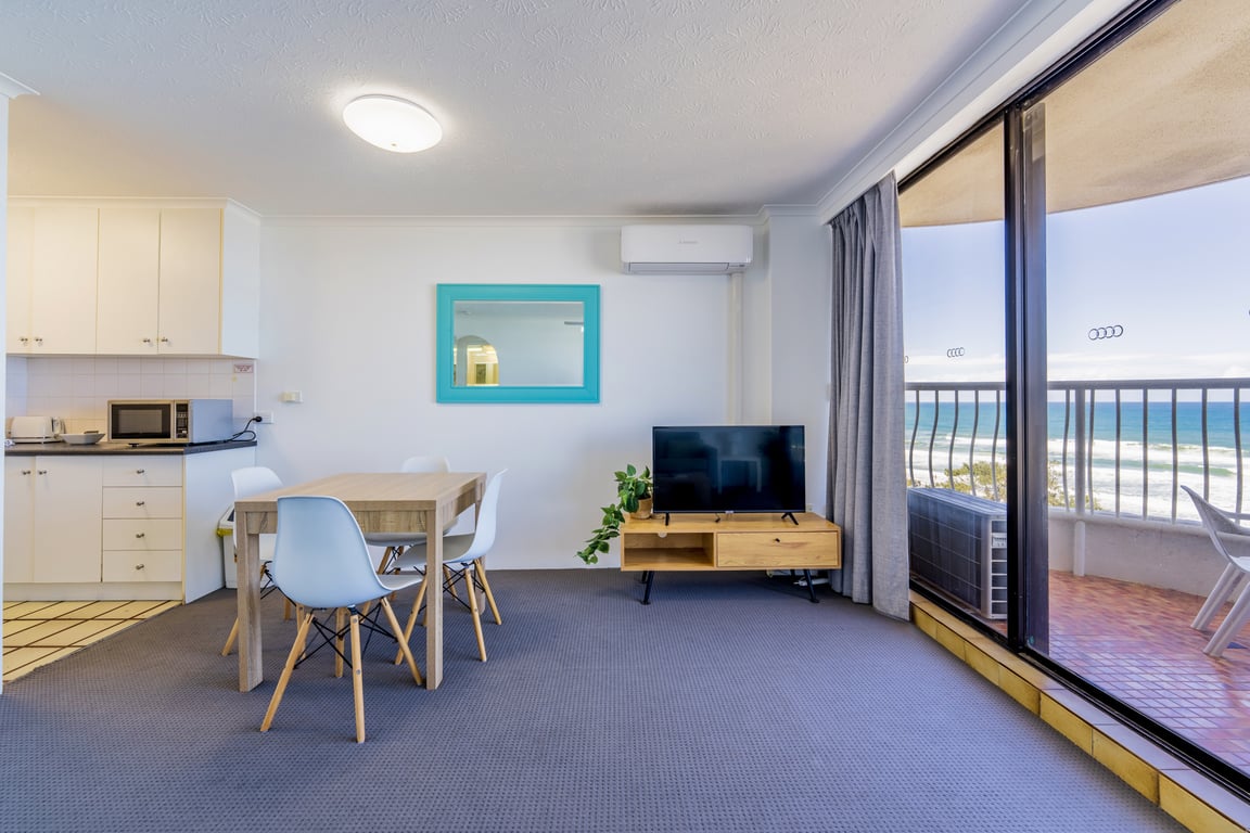 1 Bedroom Standard Apartment (Higher Floor)