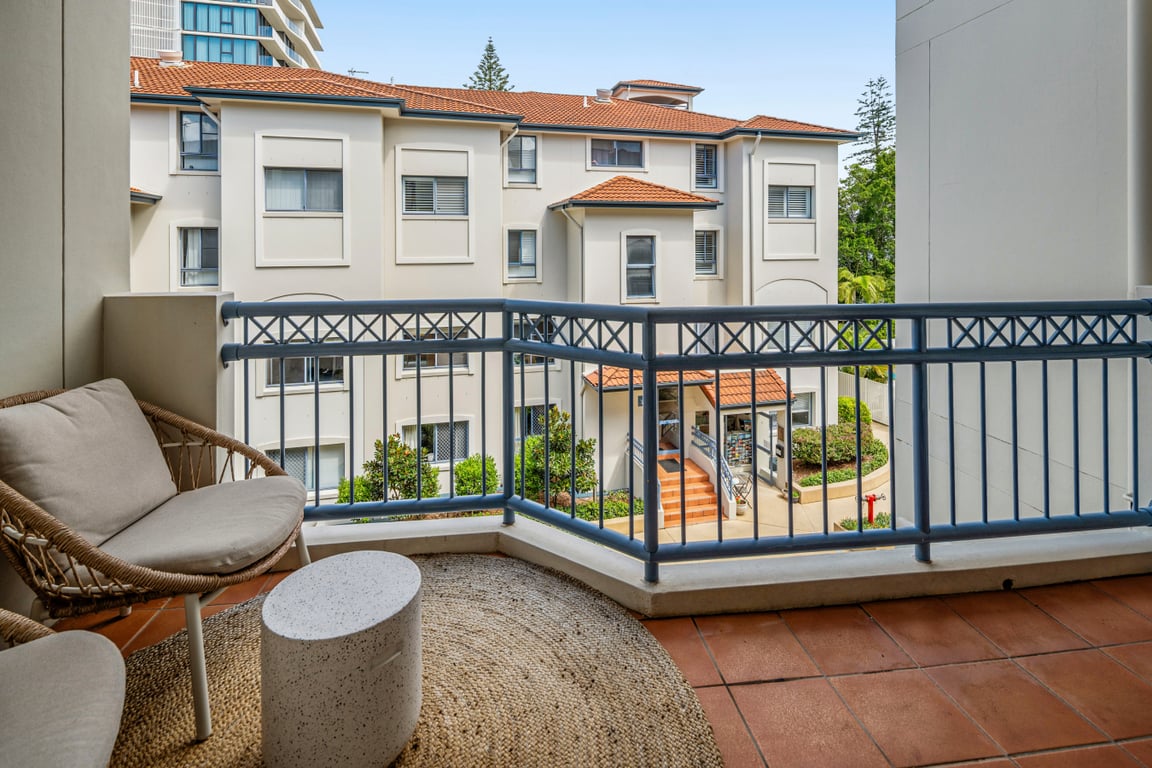 2 Bedroom Superior Split Level Villa (1 King + 1 Queen)
