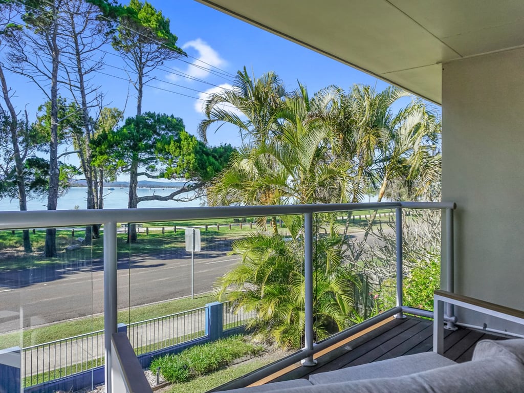 Welcome to "Bay Views on Esplanade" rental in Gympie