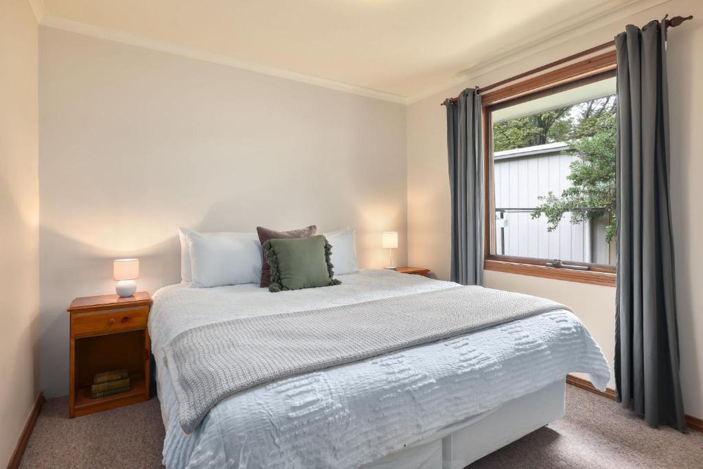 Jamieson Cottage 1 - By the River