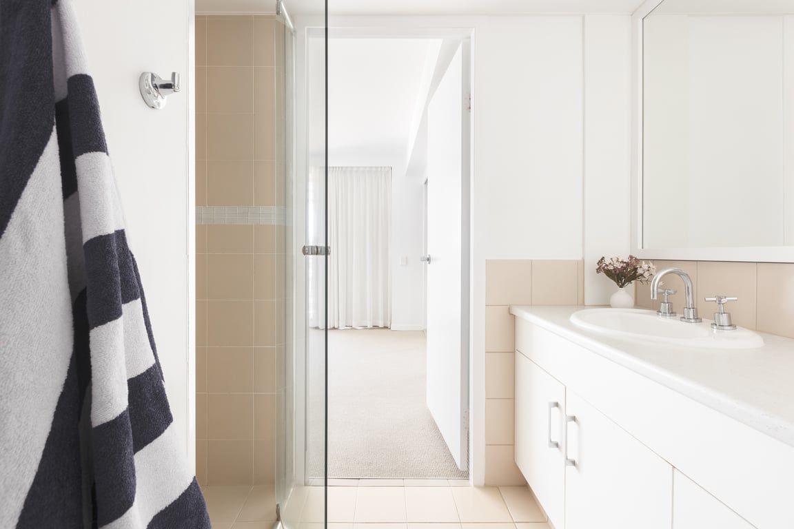 	 Town House 07- Ground level 2 Bedroom 2 Story Townhouse Superior