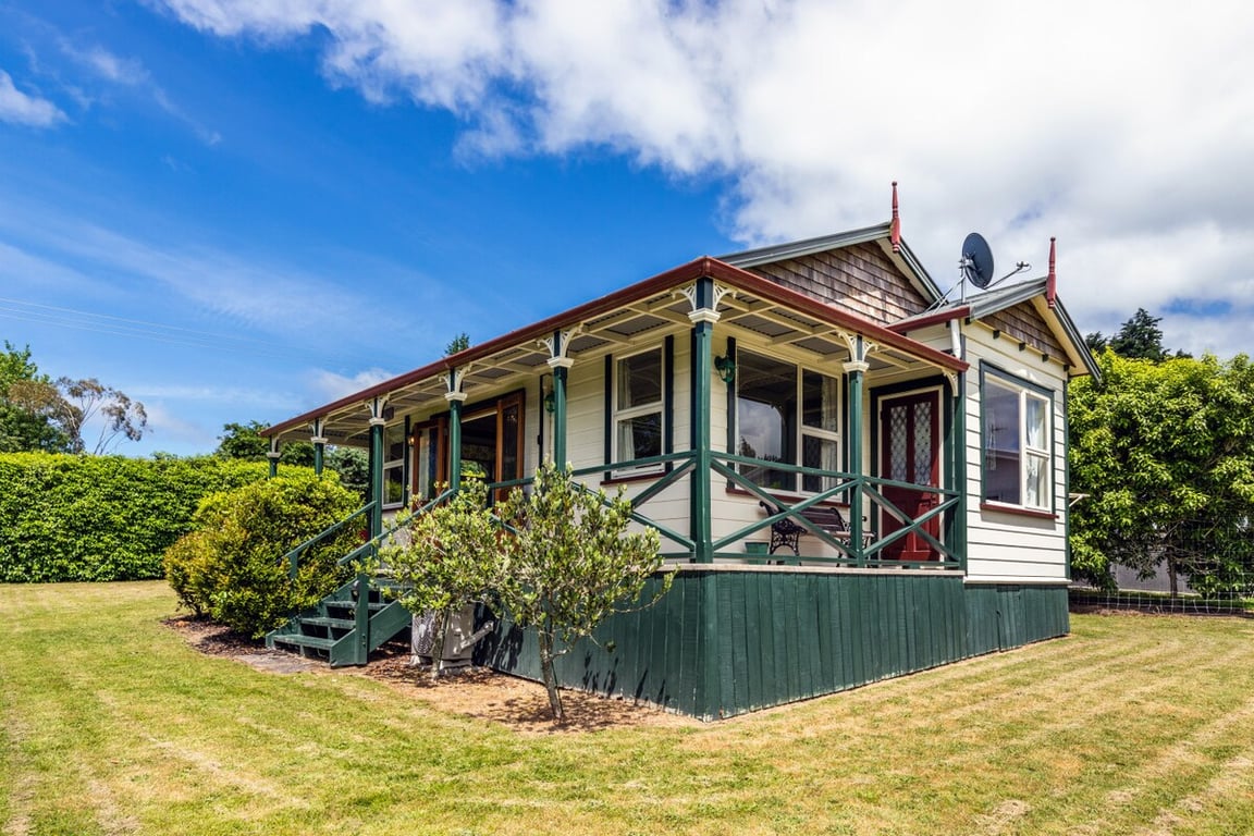 Clarks Country Cottage – A Peaceful Rural Retreat