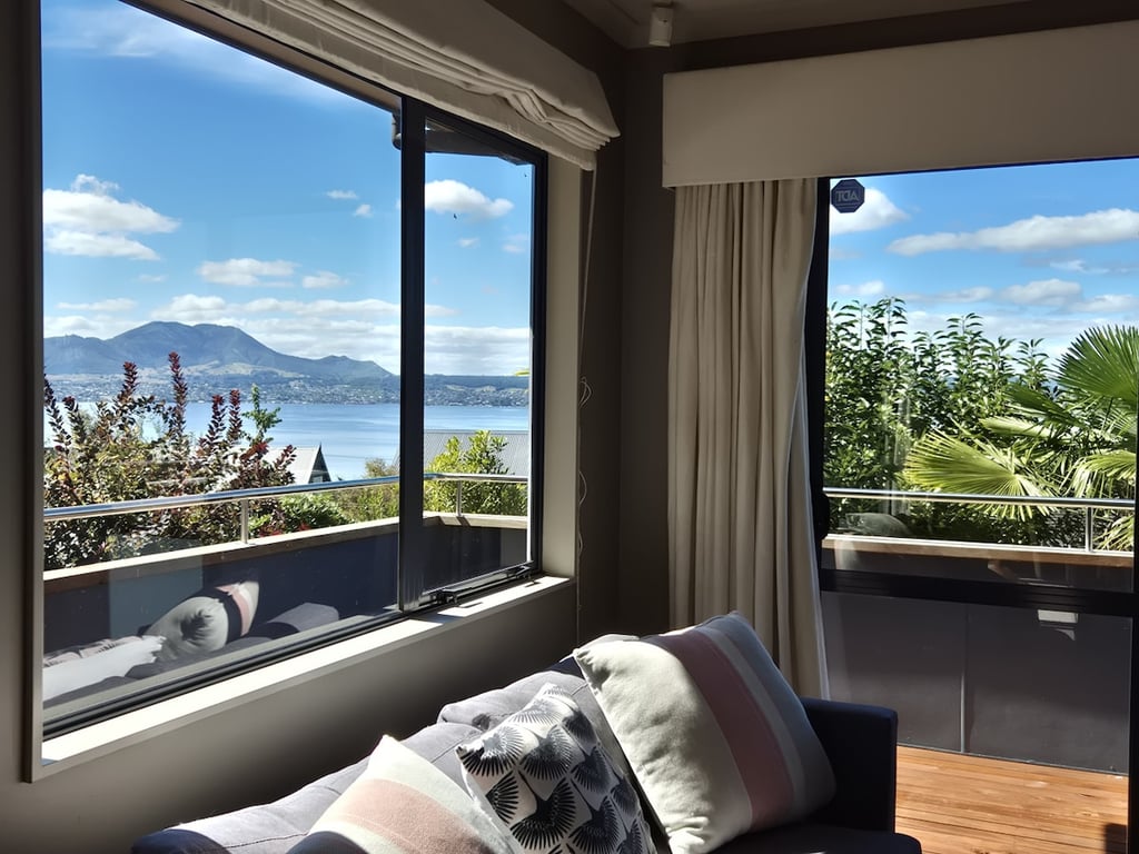 Acacia Bay Getaway - Spacious Family Living