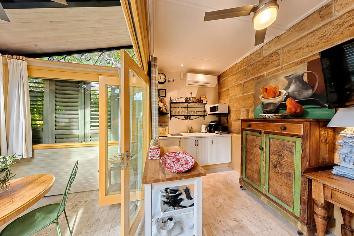 LITT1 - Mosman Oasis | Rustic Garden Guest Suite
