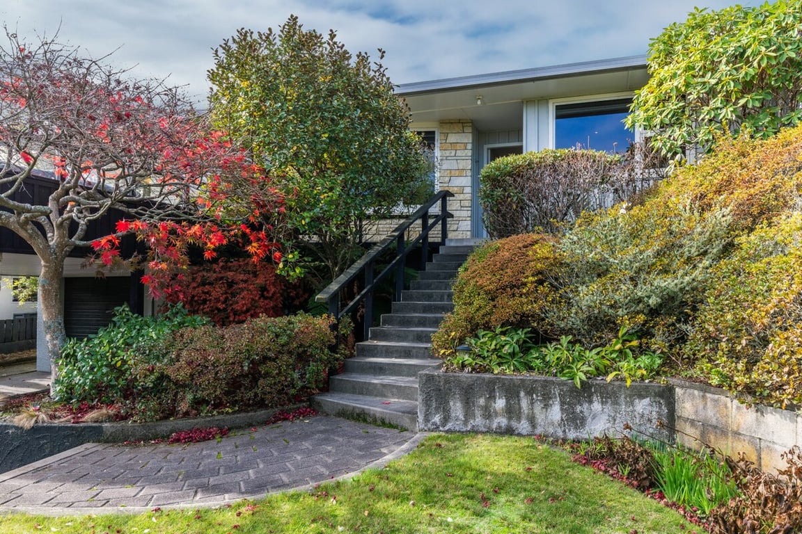Great Lake Getaway - Your Spacious Taupo Retreat