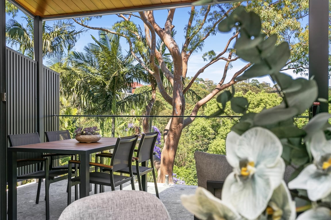 TOB14 - Cremorne Comfort | Sunlit Terrace With Leafy Views