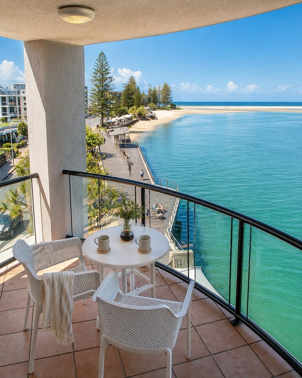 Unit 302 – Superior 1 Bedroom Waterfront Rooftop