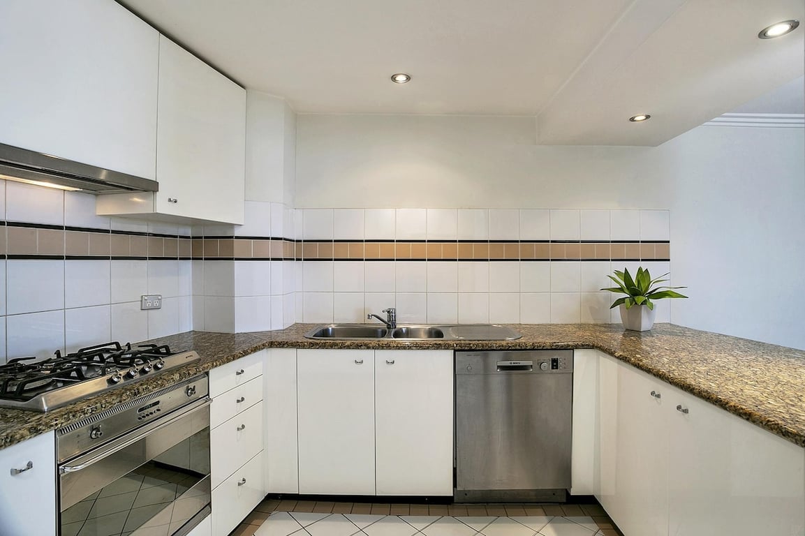 ALF49 - Milsons Point Comfort | Panoramic Harbour Views