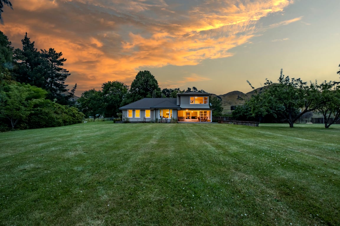 'The Lookout' Lochiel