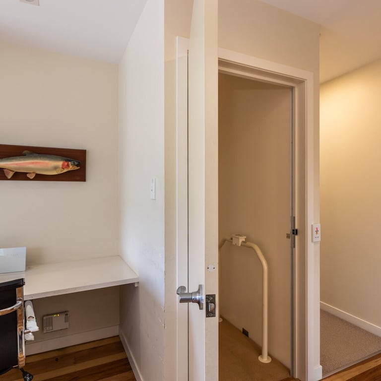Great Lake Getaway - Your Spacious Taupo Retreat