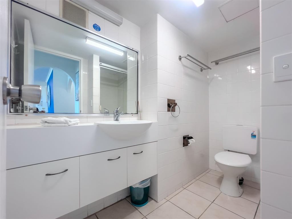 1 Bedroom Standard Apartment (Higher Floor)