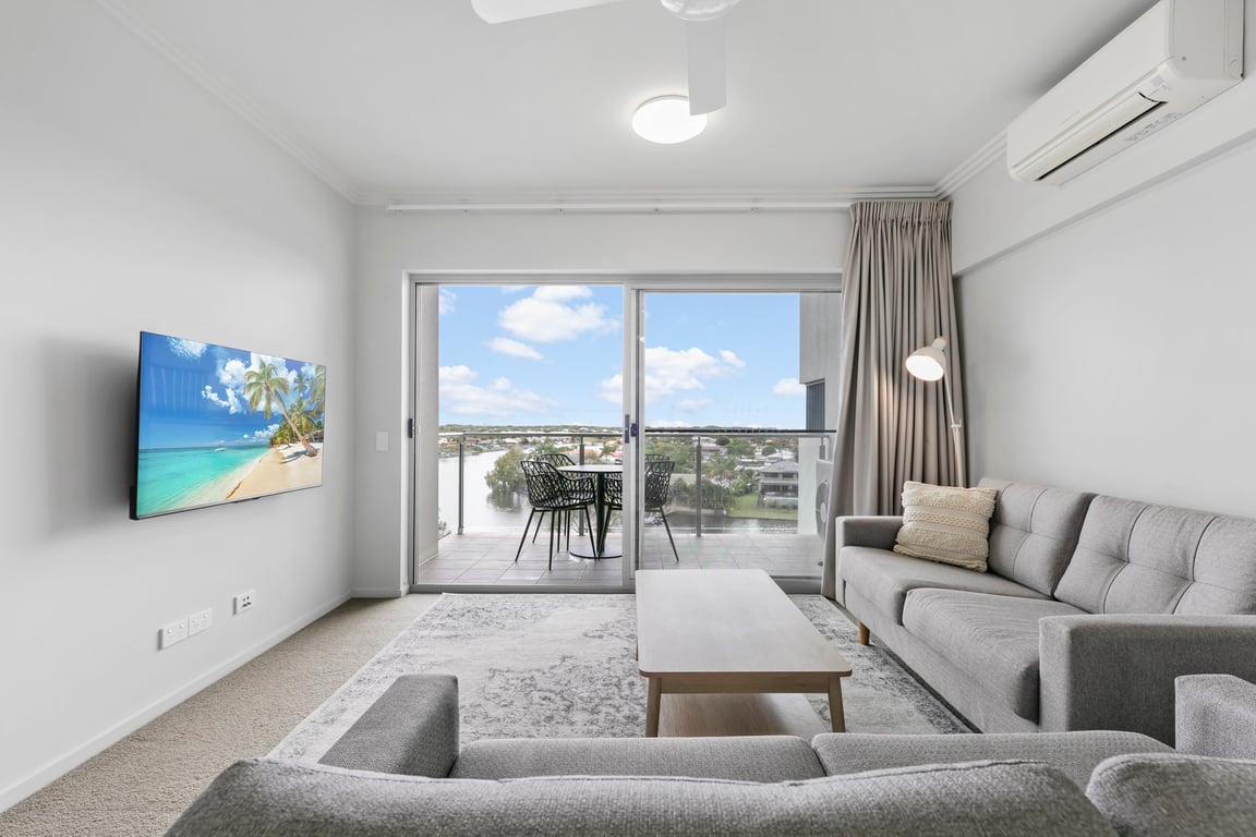 Broadwater 2 Bedroom Apartment