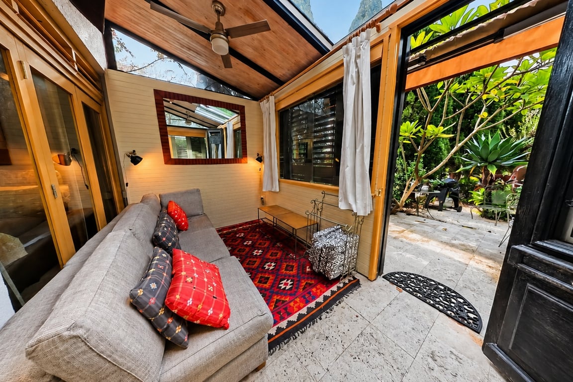 LITT1 - Mosman Oasis | Rustic Garden Guest Suite