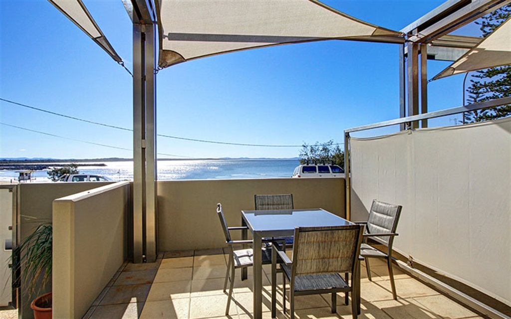 2 Bedroom Ground Terrace