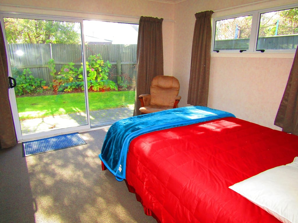 Large Family Home Close To The Lake & Has Wifi