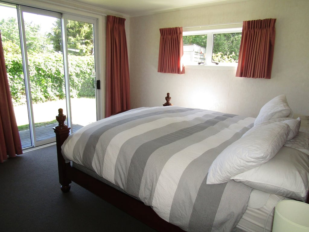 Large Family Home Close To The Lake & Has Wifi