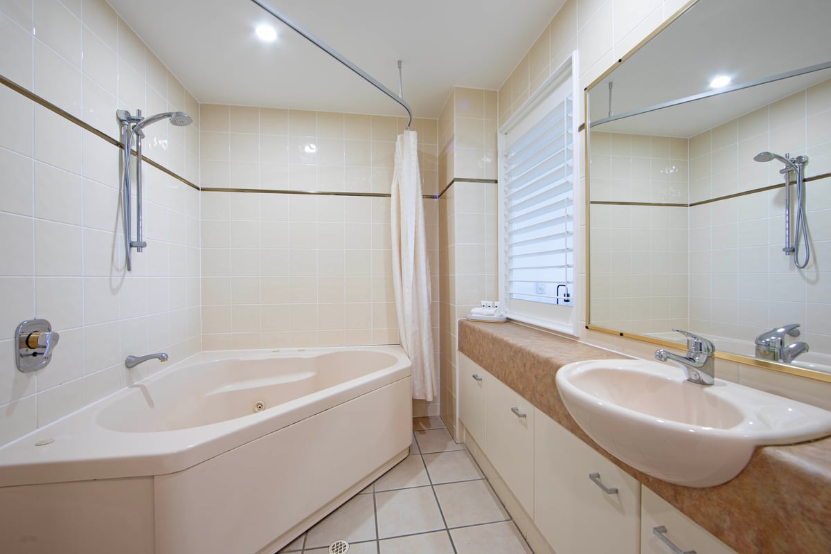 2 Bedroom 2 Bathroom Superior 