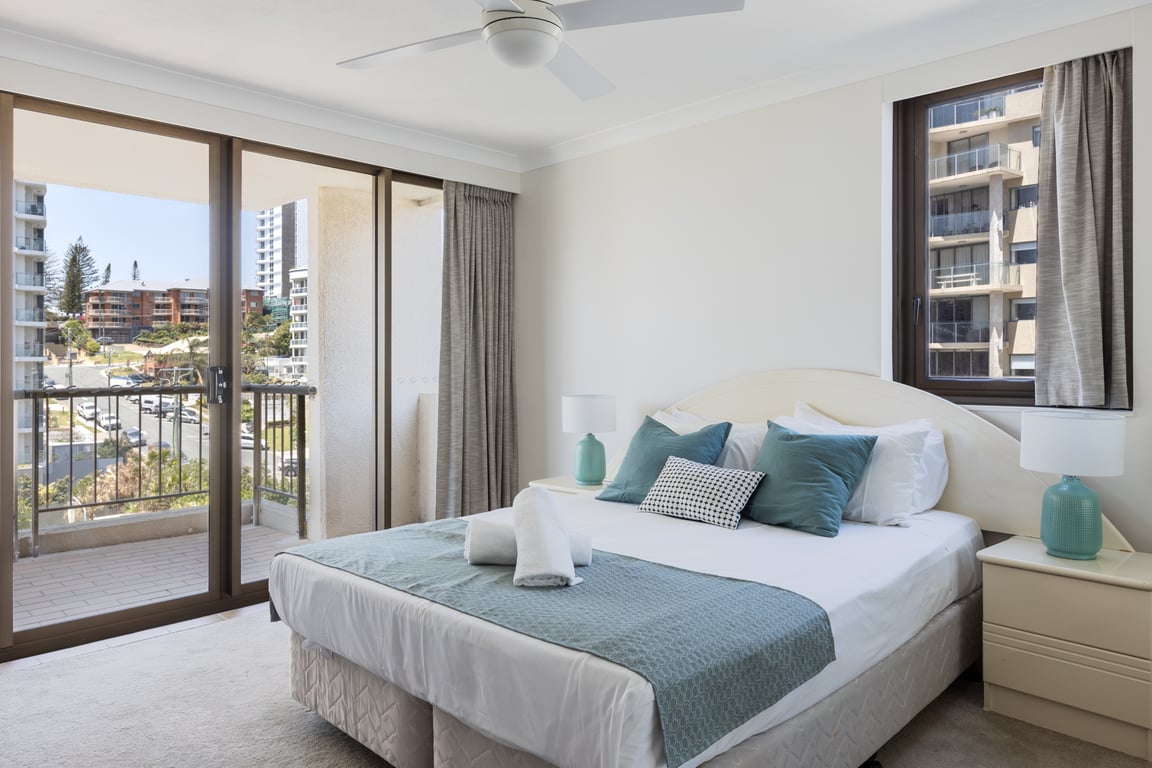 2 Bedroom Deluxe Apartment