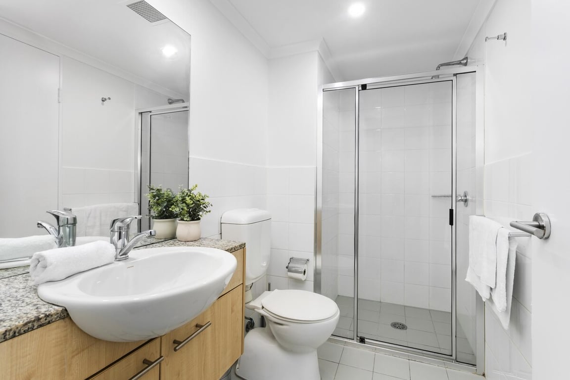 LN405 - St Leonards Sophistication | Laidback Living