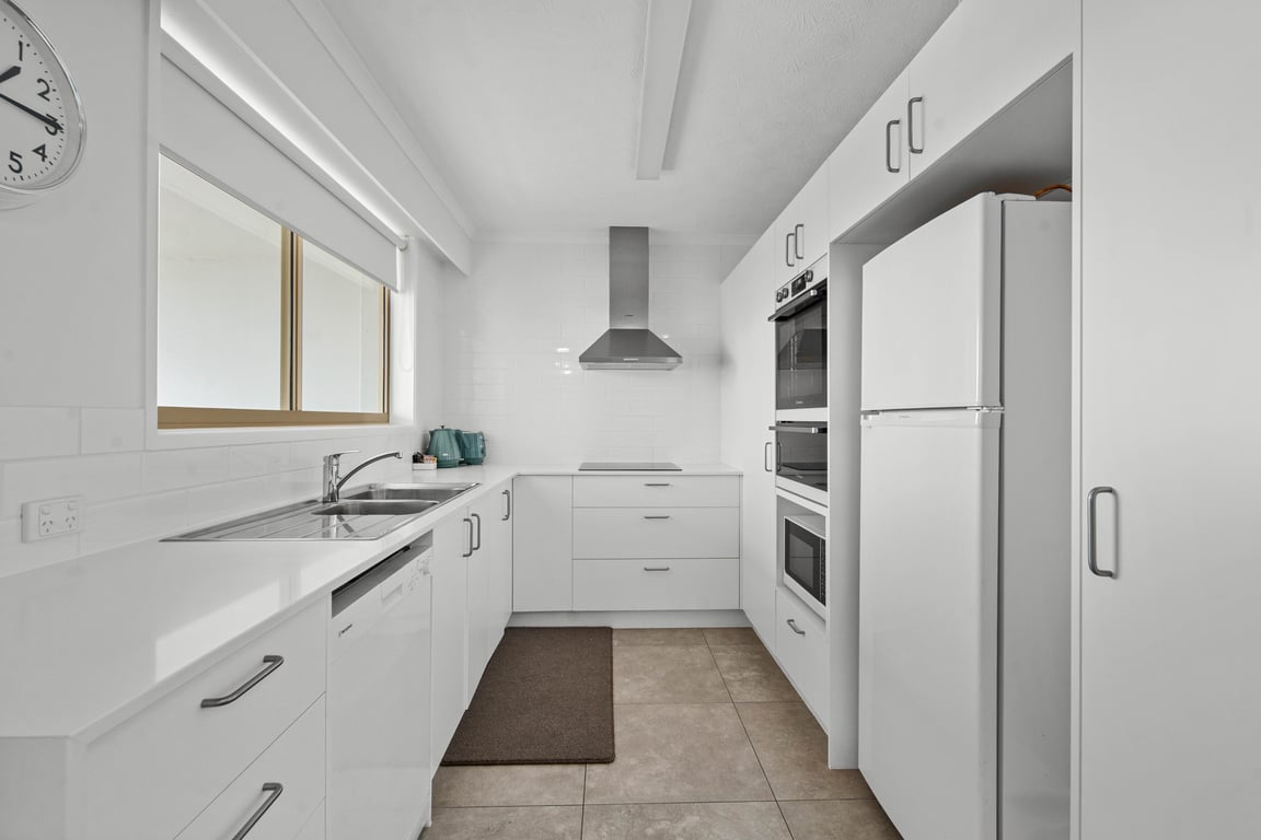 2 Bedroom Pool and Ocean Views 14 with A/C