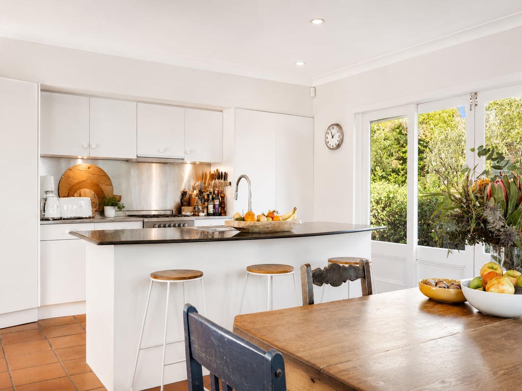SPRU1 - Neutral Bay Family Haven  | Pool, Private Garden & Pizza Oven