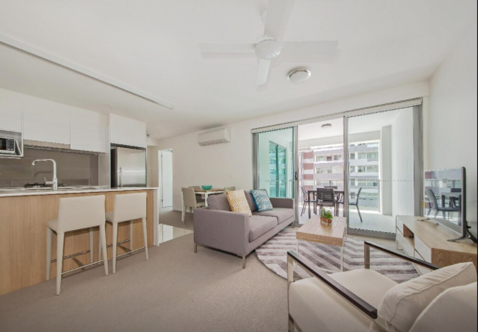 Classic Queen One Bedroom Apartment with Balcony