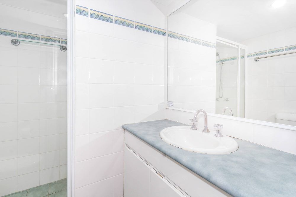 2 Bedroom Deluxe Apartment